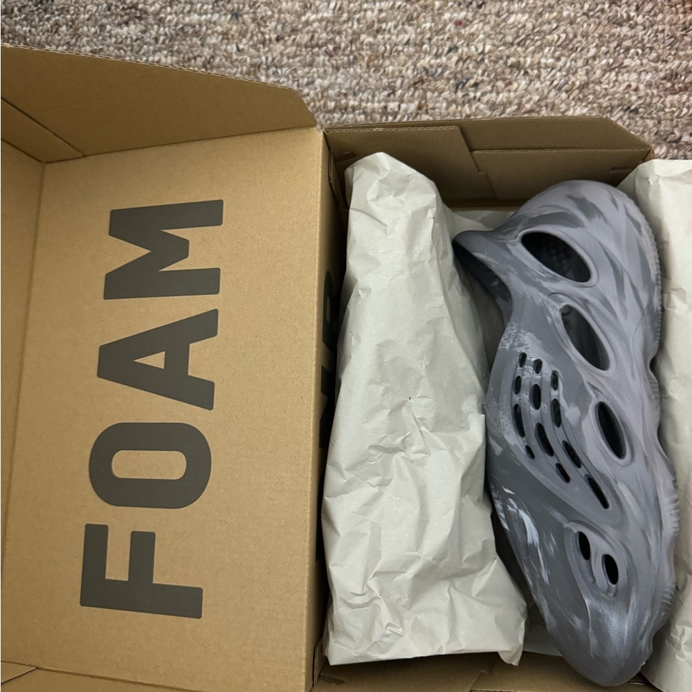 Yeezy foam runners